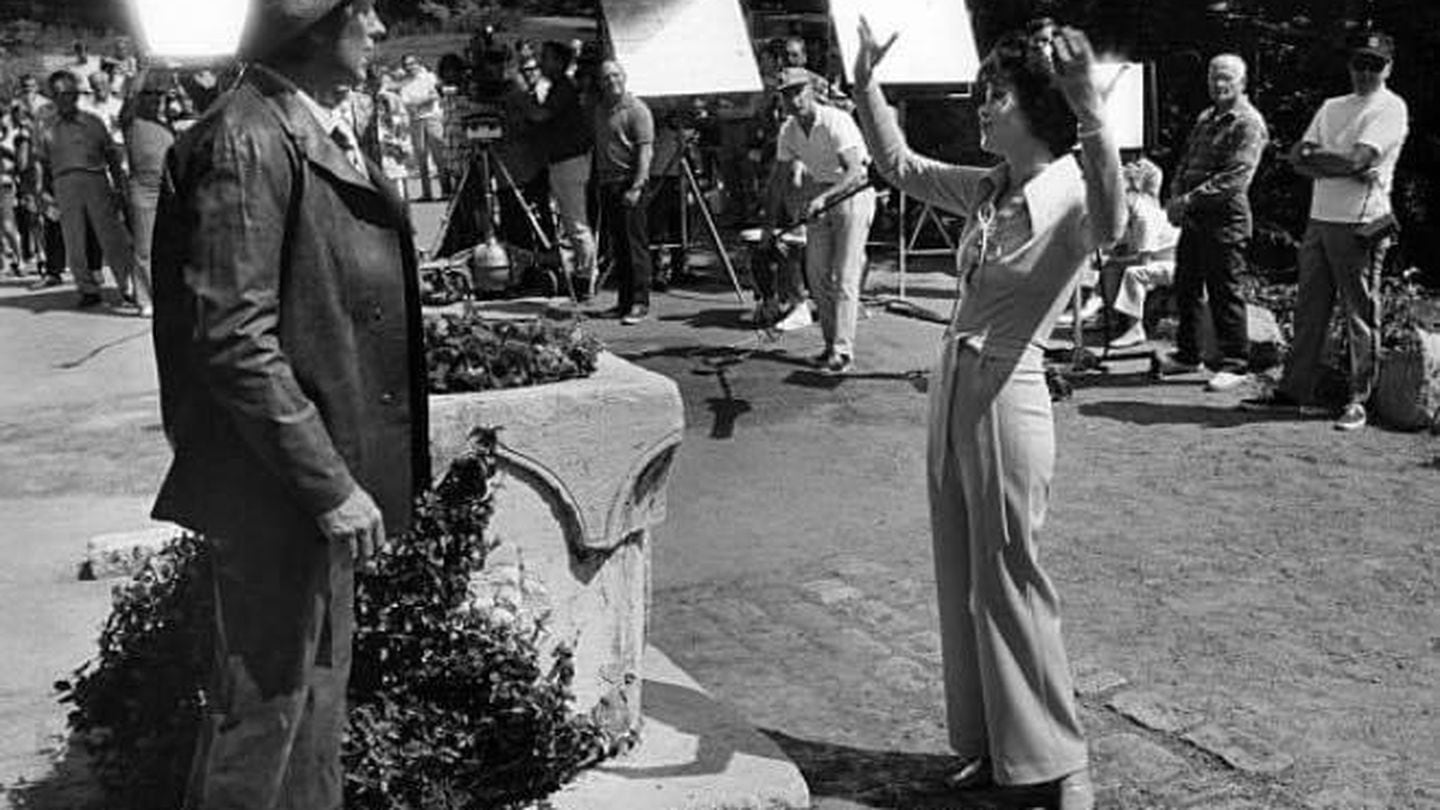 Actress Elizabeth Montgomery, right, in character as Serena, Samantha's sassy cousin on the beloved sitcom Bewitched, on location in Gloucester in 1970. She is talking to the famed Gloucester fisherman, whose statue came to life in a memorable episode, "Darrin on a Pedestal."